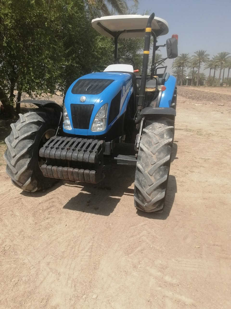 للبيع موديل ١٤ حجم ١٠٠ رقم أربيل جاهزه للعمل لسعر ٢٢ مليون وبيه مجال رقم الهاتف ***********
