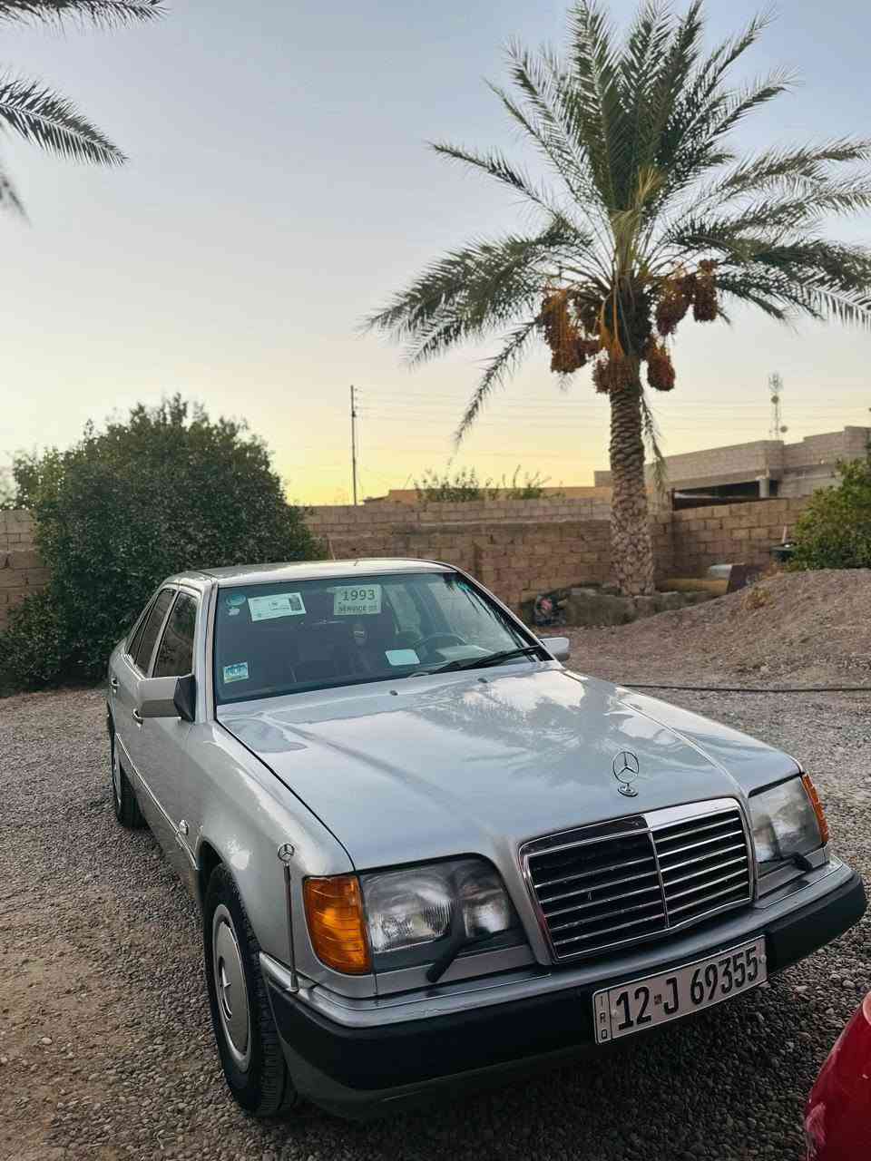 السلام عليكم
للبيع مرسيدس دب 300 
موديل:1987
محرك 2500
رقم نينوى دولي 
سنوية جديده _هزه جديده
4 جامات كهرباء 
تبريد ثلج 
بصمة+تشغيل عن بعد 
تخم تاير جديد 
صدر جديد 

سياره جاهزه محرك گير كهربائيات كله شرط 

السعر:55
العنوان: صلاح الدين_ الشرقاط 

***********

