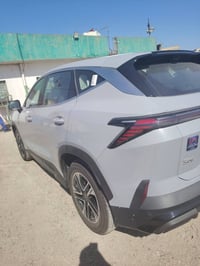 سوئيست S06 Comfort  2026👑 مرقم كامل بغداد لون سمنتي  ‼️السيارة مكفولة ...