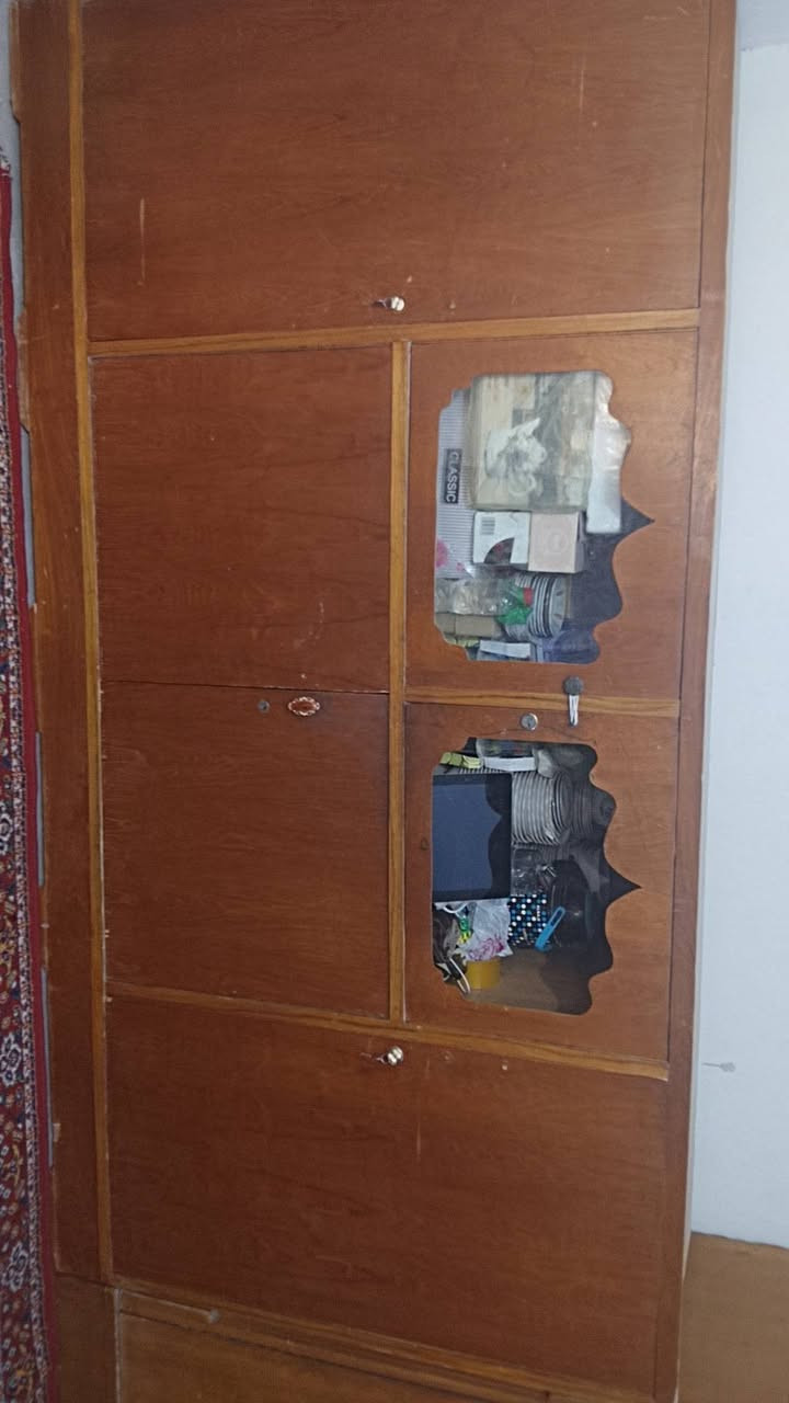 السلام عليكم  يوفية للبيع مستعملة السعر 125 وبيها مجال
مكاني النجف حي النداء موبايل ***********
