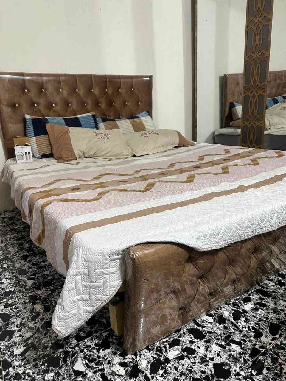 مرحبا كنتور مع جرباية سعر ٢٥٠
واتساب ***********
