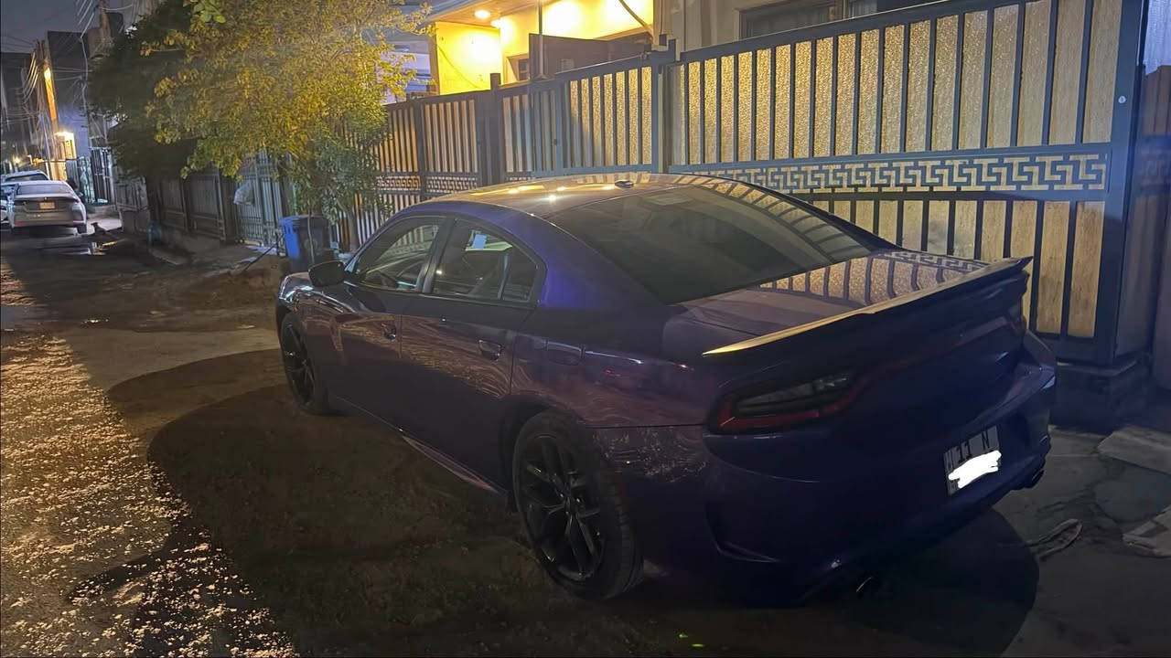 سلام عليكم …. 
جارجر 2023 GT plus رادار امامي 
فول 1/1 
خليجي وكالة هارلم 
ماشية 40.000 كم 
لون بنفسجي مميز 
سيارة مكفولة كفالة عامة 
ماعدا البنيد طلع بيها دبل كود بشرط سيارة بلادية شركة  …… 
***********
السعر : 305 ورقة 
رقم بغداد باسمي 
مكانها بغداد الكرخ
