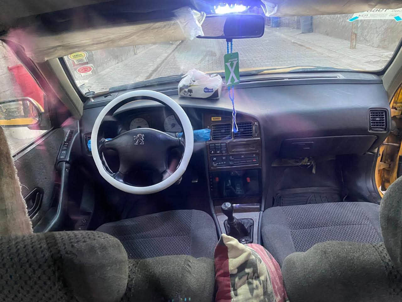 سلام عليكم بيجو بارص موديل ٢٠١٥. مبدل بنيد وجاملق سعر ٤٢وبيه مجال  عنوان بغداد حي نصر 
***********
***********
