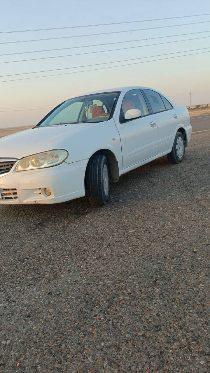 سلام عليكم اللبيع  نيسان سني 2010 محرك اسود  رقم الانبار تحويل مباشر  بيه صبغ حك شبرين بل 
دوسه جوه باب سائق سعر 106بيه مجال شراي ع رقم *********** مكاني حديثه
