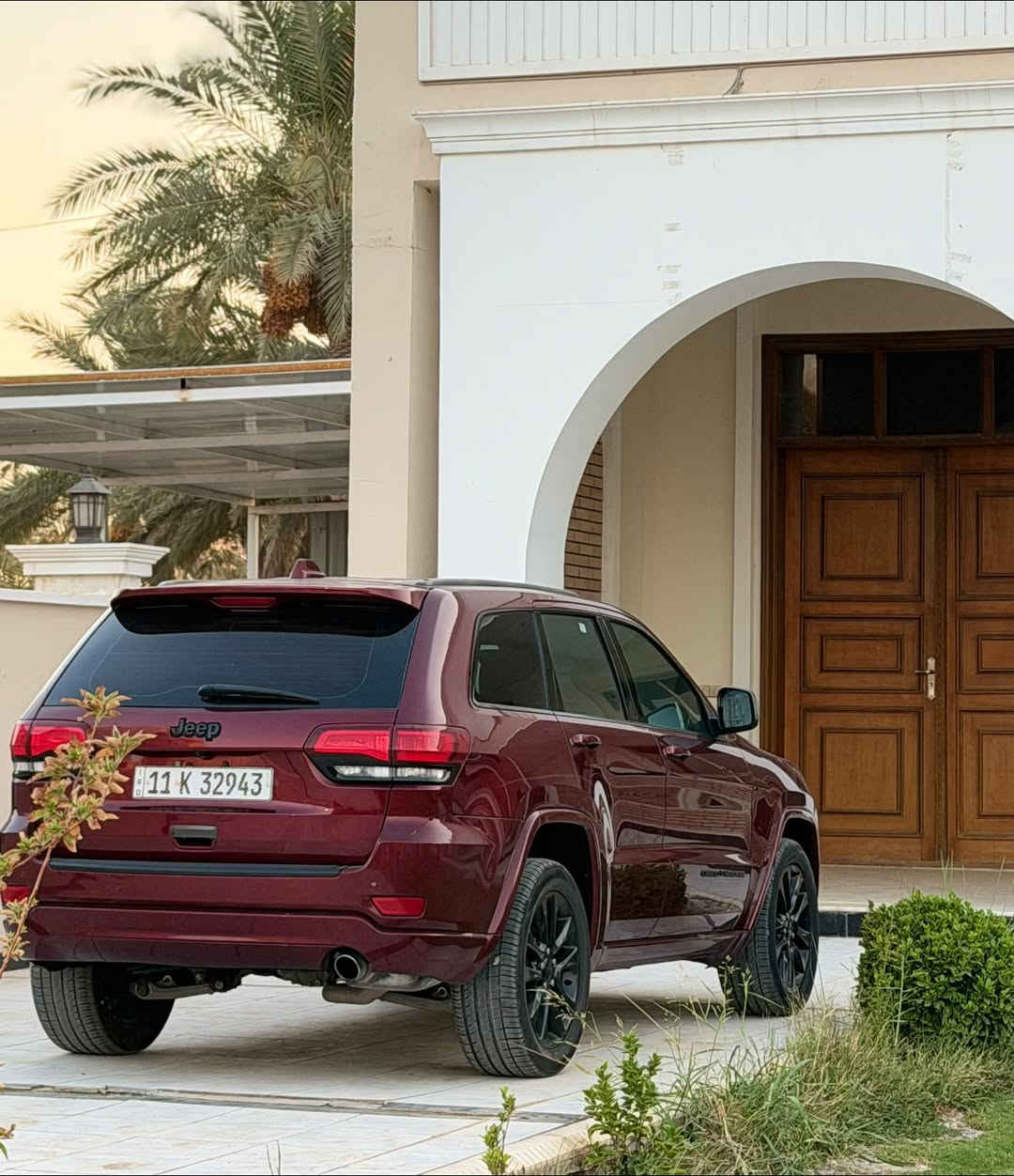 جيب 2020 بلاك توب 
فول مواصفات للأخير 
السيارة كلش نضيفة 
محرك كير كفالة عامة 
قطعتين فقط 
رقم بغداد الدولي 
المكان بابل 
***********
