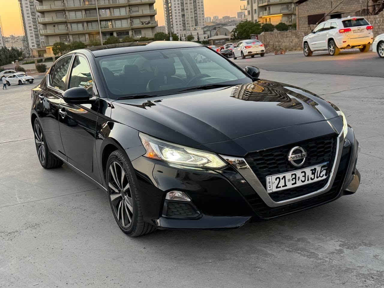 بە ناوی خوای گەورە
نیسان ئەڵتیما 2019 SR بە کلین داخڵ بووە لێرە دوو درگای بووە بە  بۆیاخ بێ ناو گرتن و بێ ئێرباگ ڕەشی قەتران 
سەیارەکە زۆر جوان و تازەیە ڕەسمی سۆنەرەکەم داناوە
٩٨ هەزارکم ڕۆشتووە 
مواسەفاتی بەسمە و دوو درگا بەسمە سنووق بەسمە سوکان ڤۆلیۆم تەحدید سورعە شاشە گەورە کوشن کارەبا لایت لید لایت عەدەسە ویل کەپ کوشن جڵد ڕاداری هەموو لاکان ٣٦٠ پلە کامێرا ئۆتۆ ستۆپ گێڕی سەر سوکان دەبڵ ساڵونسا سارد و شوختی نییە
تایەی تازەیە باتری تازەیە تەقە و ڕەقەی نییە
گێڕ و مەکینە و تەبریدی بە شەرت بوڕغووی نەکراوەتەوە
شوێن سلێمانی
ڕەقەم شاسی 

1n4bl4cv5kc125145
.
***********
*********** السليمانية, العراق
