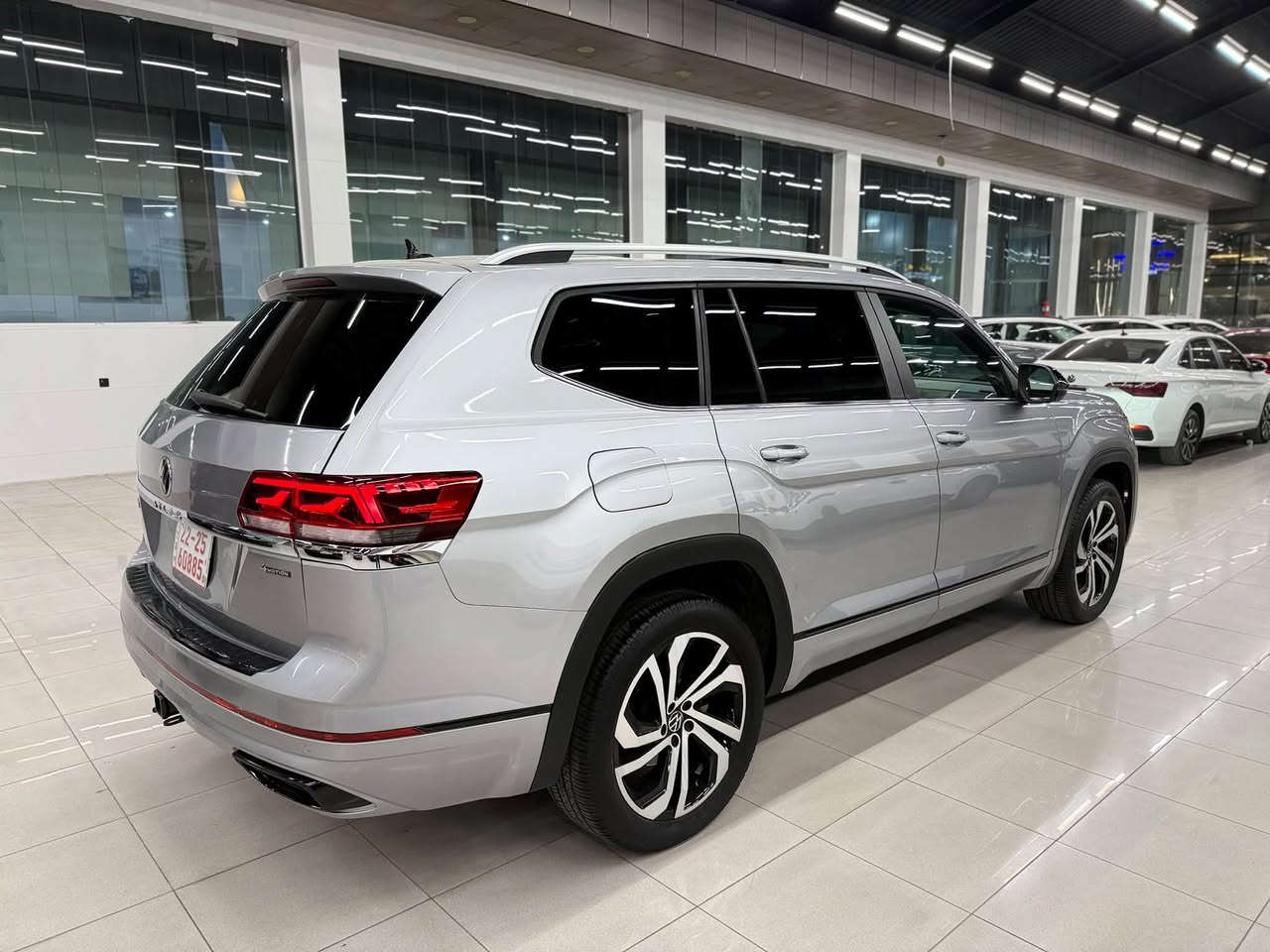 السلام عليكم
فولكسفاغن وأجن اطلس 

فئة SEL 

موديل 2023

محرك V6 

فقط قبق صندوق مكان الرقم صبغ بدون دواخل بدون ايريك 

بدون رقم تترقم شمالي 

رقم شاصي ويا الصور 

السعر 245$ بي مجال 🔥

العنوان اربيل قرب فرع الشحن 

الاستفسارات ***********/ ***********

صلي على النبي محمد صلى الله عليه وسلم
