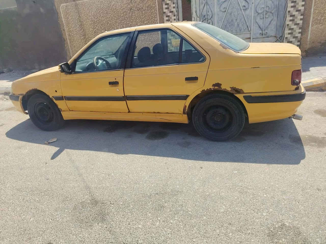 بيجو بارص موديل 11 للبيع مكينه وكير شرط حداديه أمامي وخلفي حلوه والباقي شوف العين الهيئه على المشتري ابيع هيج السعر 12 ورقه مكان السياره سماوه رميثه ***********
