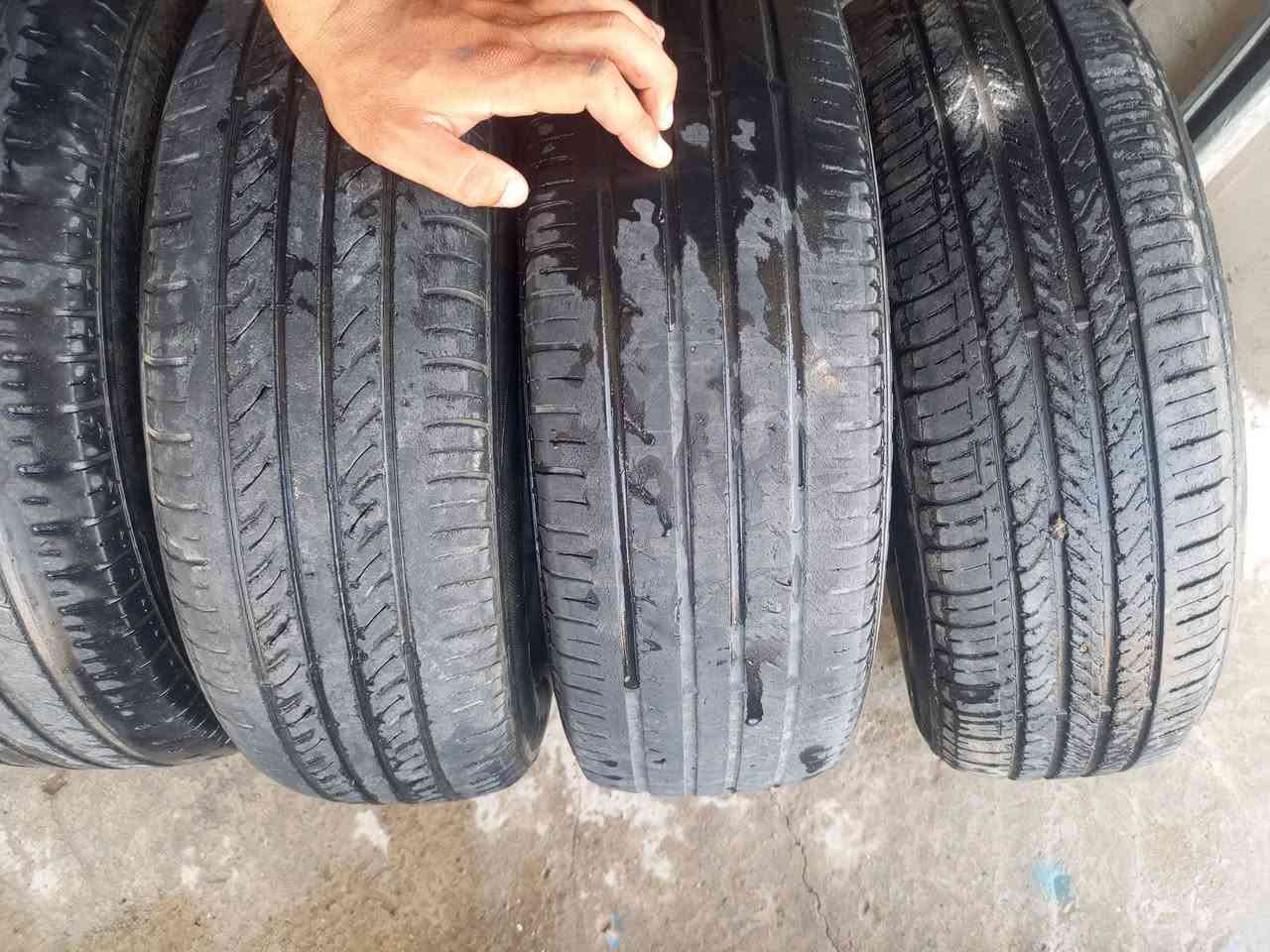 السلام عليكم يتوفر لدينا تايرات مستخدمه نضيفه كلش شرط ع فحص ابيع جمله ومفرد يتوفر الأحجام من 12 إلى 20

 سعر الزوج 20 والجمله اله عروض خاصه وكل الهلا فيكم جميعا 

موقع المحلات تكريت فلكه الفرسان قرب سايلو الاذره 

للتواصل *********** يتوفر واتساب
