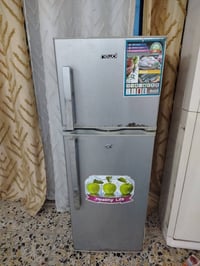 ثلاجه نضيفه نقصها غاز فقط المكان بغداد العبيدي شهداء الثالثه 077641643...