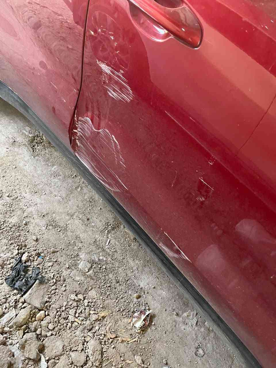 سبورتج 18وارد امريكي  حادث امريكا بس الجاملغ بسيطه ضربته السيارة كاملة مكملة ماناقصها شي 
فول مواصفات  عدى الفتحة والبصمة 
ويمي هاي الشخطه الي بالباب وسويته على البارد درجه اولئ سياره نظيفه وماملعوب بيها

السعر ١٥٦ وبيها مجال بسيط 
مكان السيارة بابل قضاء المسيب 
***********
