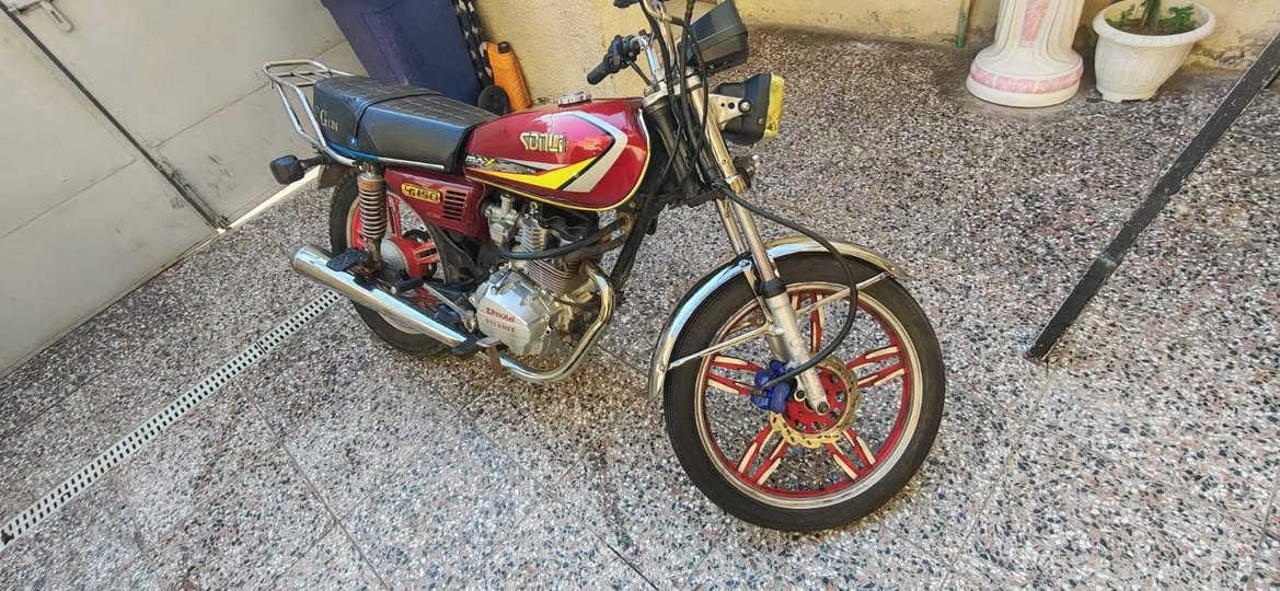 سلام عليكم
درجه  سونك دراجه نضيفه
 سعر 550 و بيه مجال
الرقم ***********
مكان بغداد مدينه الصدر
