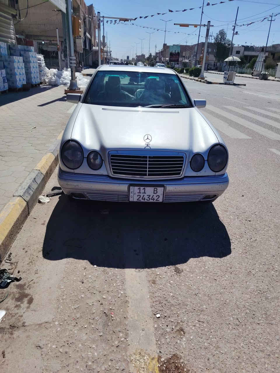 للبيع مارسيدس ام عيون موديل 97 مواصفات فول واحد على واحد رقم بغداد بسمنه محرك 6 سلندر خراطيم مرغوب مكفوله من الضربه صبغ عام جماليه مكانهه بغداد صليخ ترهم مراوس ترهم قصد السعر 95 ورقه  ***********.  ***********
