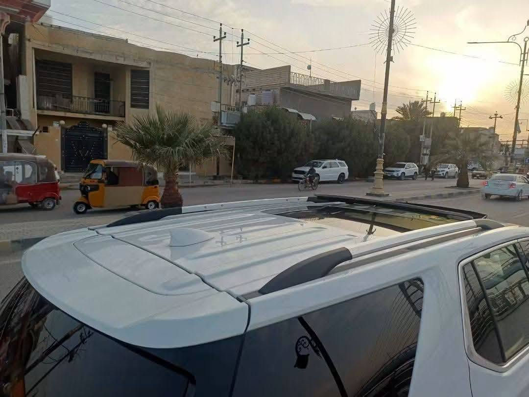 ترافرس موديل 2023، فئة بريمير، فووول مواصفات
لون أبيض صدفي، ماشية 108km 
سيارة حرة، مرقمة ميسان
 الحادث ورقم الشاصي مرفق بالصور
إضافة للسونار
السعر 250$
***********
