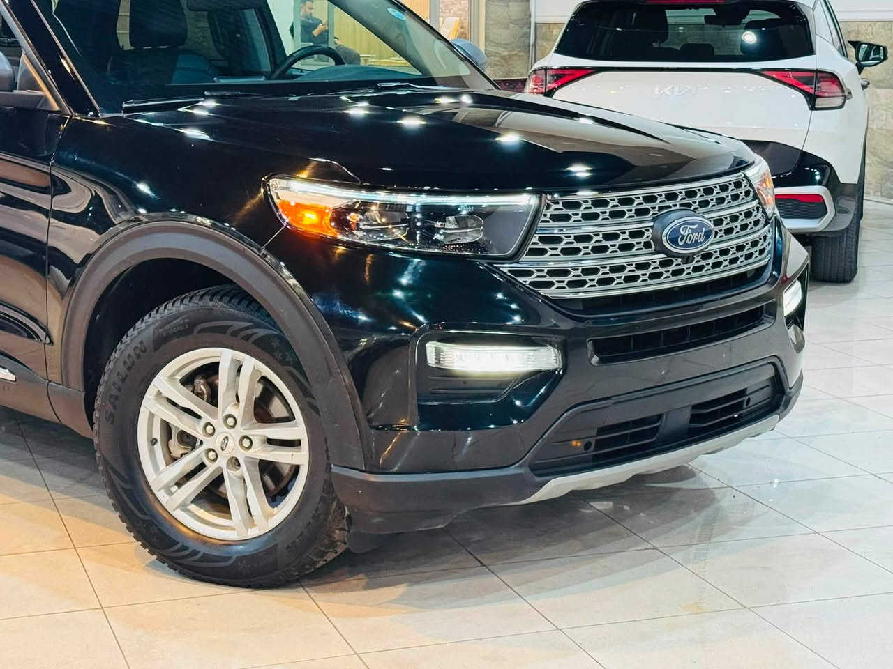 FORD EXPLORER 2024 XLT AWD
        ***********
ســــعـر : 203 مجال

فورد اكسبلور موديل : 2024

اللوان : اسود

عدد المقاعد : 7 راكب

عداد المسافة : 44000میل

حجم المحرك : 2.3L ( 4,سلندر )

ملاحظة السيارة : جاملخ امامي جاملخ خلفي بابين كلير امريكي

ارباك ستيرن بردة مرجع سيستم

الـمـواصفات :

كيــــج الكــــترونــــي
بصمة ابواب
بصمة تشغيل
شاشة دشبول ديجيتال
كــــاميــــرا 
كير ماوس 
هاند بريك بصمة
اوتو هولد : 𝐀𝐔𝐓𝐎 𝐇𝐎𝐋𝐃
اوتو ستارات : 𝐀𝐔𝐓𝐎 𝐒𝐓𝐀𝐑𝐃
اوتو ستوب : 𝐀𝐔𝐓𝐎 𝐒𝐓𝐎𝐏
رادار امامي (تحديد مسار)
رادار جانبي  (نقاط عمياء)
رادار خلفي (التحذير من الاصطدام)
حساسات امامي 
حساسات جانبي
حساسات خلف
نظام : 𝐓𝐎𝐖/𝐇𝐀𝐔𝐋
نظام : 𝐒𝐏𝐎𝐑𝐓
نظام : 𝐄𝐂𝐎
نظام : 𝐍𝐎𝐑𝐌𝐀𝐋
نظام : 𝐒𝐋𝐈𝐏𝐏𝐄𝐑𝐘
نظام : 𝐓𝐑𝐀𝐈𝐋 
نظام  : 𝐃𝐄𝐄𝐏 𝐒𝐍𝐎𝐖/𝐒𝐀𝐍𝐃
تبريد لمس
تبريد مركزي
تحكمات استيرن
استيرن هيتر
كشنات : 𝐕𝐢𝐩
کشنات جلد
كشنات كهربائي 
كشنات هيتر 
صندوق شفط كهربائي 
لايتات 𝐋𝐄𝐃 ليد عدسة زينون
بلوجكترات 𝐋𝐄𝐃 ليد بيلادي
بكلايتات 𝐋𝐄𝐃 ليد بيلادي
ويل كروم 

عينوان إربيل معرض ابراهيم ناميق شيخاني 
***********
