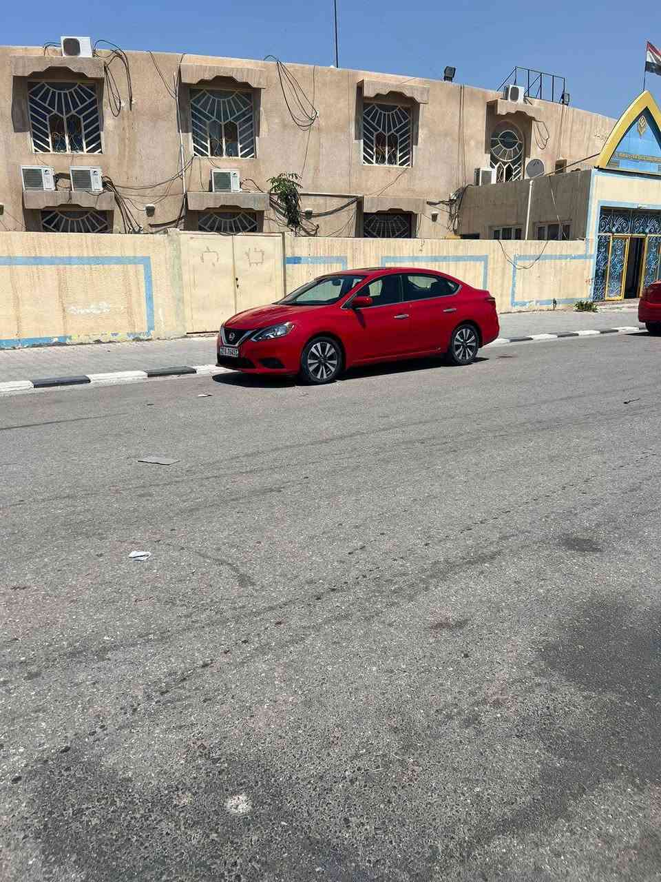 السلام عليكم
للبيع نيسان سنترا SV 2019 
محرك 1800
كير ومحرك مكفولات 
تبريد ثلج 
فول مواصفات للاخير 
فتحة سقف
بصمة تشغيل 
بصمة ابواب 
رادارات 
تحكم ستيرن 
ويل كب اصل 
تدفئه كشنات 
كشن كهرباء 
شاشه 
كامرة دواره 
مثبت سرعة
مانع انزلاق 
حادث جاملغ امامي جهة اليمين مبدل وكما موضح بصور الحادث 
 بدون شواصي. بدون داخل. بدون ارباك. بدون راديترات 
سيارة جاهزة ونظيفة جدا استعمال بيت واحلى من الصور 
ماشية 113‪
السعر المطلوب 92 وبية مجال قليل سعر مناسب جدا على المواصفات والحادث والنظافة
اعتذر عن المراوس والاقساط 
مكان السيارة بالنجف 
***********‪
