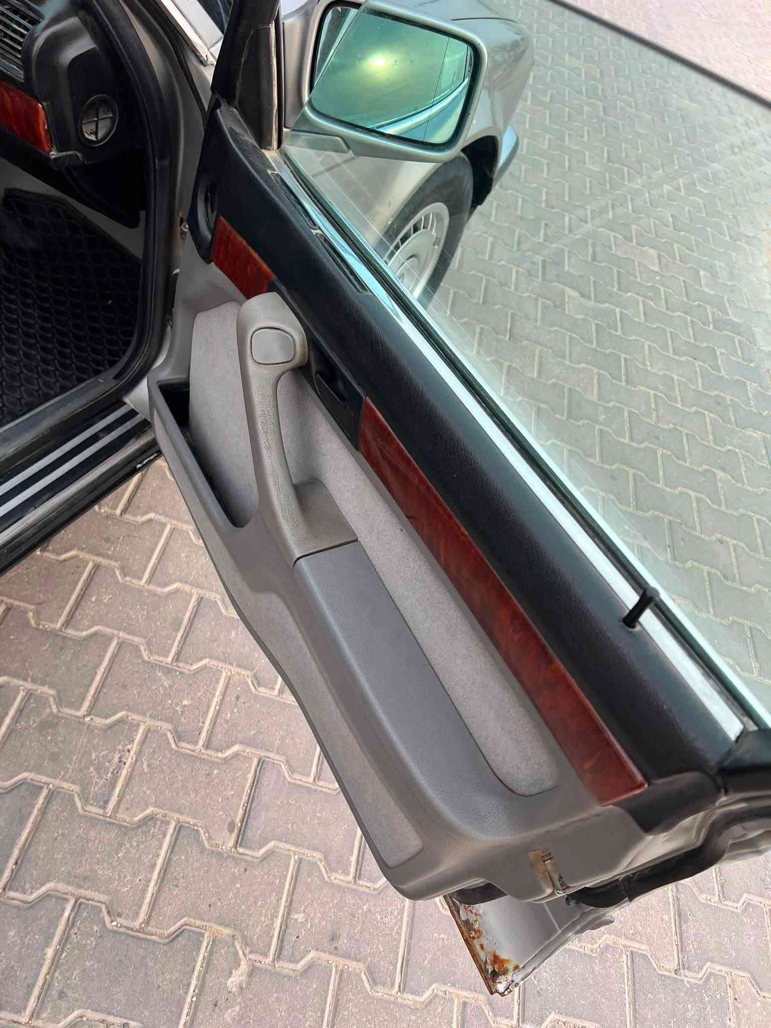 بي ام 735 • ١٩٨٨ • نجف