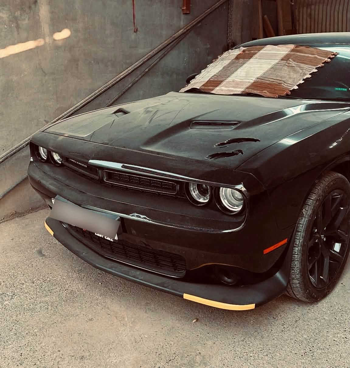 السلام عليكم
للبيع فقط 
جالنجر SXT 2023 last call
رقم سليمانية باسمي شرط التحويل 
ماشية ٤٤ الف فقط ٣٧ بامريكا و اقل من ٧ الاف داخل العراق
كير و محرك مكفول
حادث جدا بسيط شبر pdr بل جامرلغ الخلفي بدون دواخل بدون ايرباك حتى الدعاميات بلاد 
مذكور كافة التفاصيل و صور الحادث و رقم الشاصي بلمنشور
مكان السيارة كركوك
واتساب ***********
مو شراي صلي على النبي و اعبر المنشور
