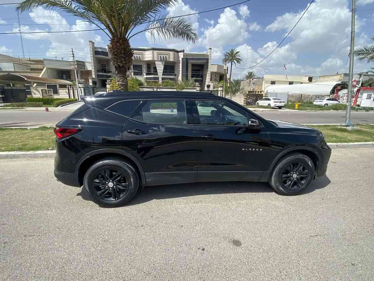 السلام عليكم
للبيع او مراوس 
بلايزر موديل 2020 فئة 3lt محرك 6 سلندر 3600 vvt المرغوب فول عدا البانوراما كشنات جلد كهرباء تدفئة رادار صندوگ كهرباء اطفاء وتشغيل ذاتي تشغيل عن بعد تبريد ثلج تخم تاير جديد صدر امامي خلفي جديد سيارة جاهزة بدون نقص رقم بغداد باسمي مكاني بغداد الكرخ للاتصال *********** سعرها 195 وبيها مجال بسيط

نص مكتوب في الصور:
- en.bidfax.info
- 2:15 50 en.bidfax.info BidFax.info 9060 mi
- 2:15 50 en.bidfax.info