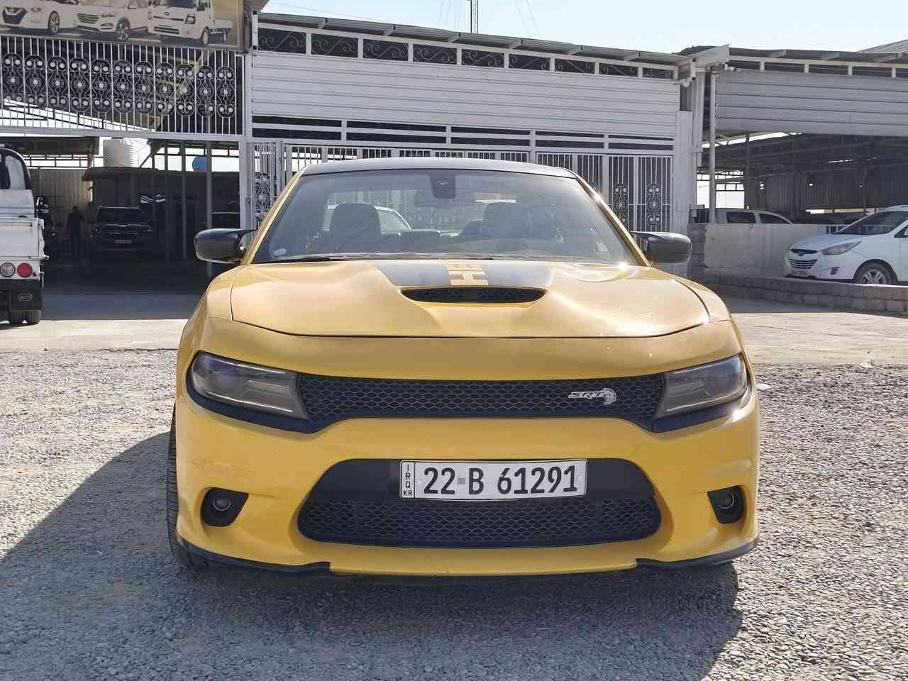 للبيع  او( مراوس )🔥
سعر بلاش 165$$🔥
دوج جارجر موديل 2018 

مكينه 8 سلندر 5700 🚀

اللون: ليموني مميز 🍋

ماشي 128 ألف فقط

فول مواصفات 💥

كشنات حضن رياضي جلد 

كشنات كهرب هيتر 🔥بلكشن  

شاشة أمامية كبيرة 11 إنج أصلية

كامرة حساسات خلفي 

تشغيل عن بعد كروز كنترول

شفتات كير بالستيرن⚡ 

نظام AUTO START

نظام التحكم بالانطلاق

 نظام الملاحة (Navigation)🗺
 
نظام إعداد نمط القيادة (عادي / رياضي)🌪

نظام SPORT☄️

ABS مانع انزلاق🚨

إضاءة LED + لايت عدسة💫

جنطات 20 SRT

CARPLAY

السيارة حلوة ونضيفة كلش🔥 

حتى طخم تاير جديد جواه  

تحويل مباشر 

مكان سياره موصل-برطلة 🏛

***********
***********
