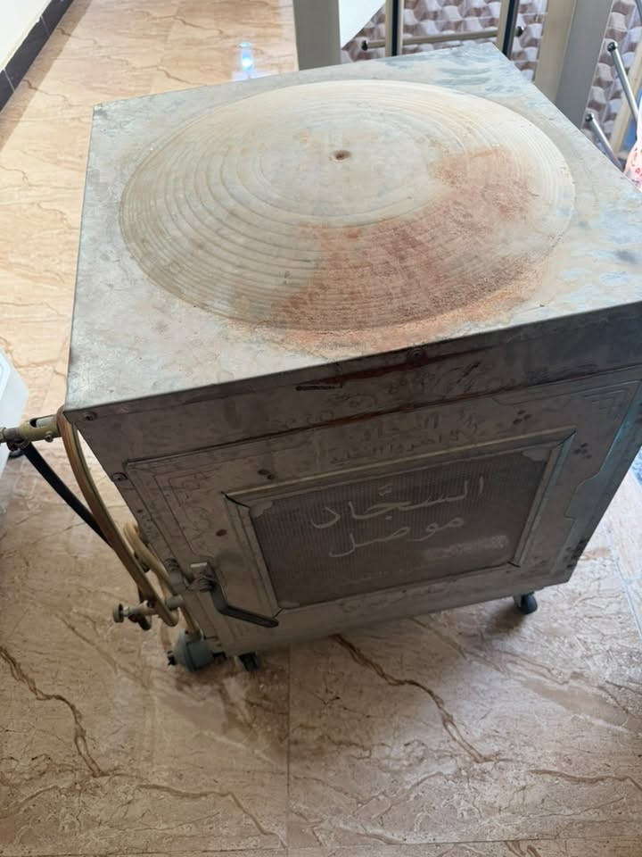 ممستعمل جان بلسطح بس مجرد تراب واغسله وانطي الك 
***********

