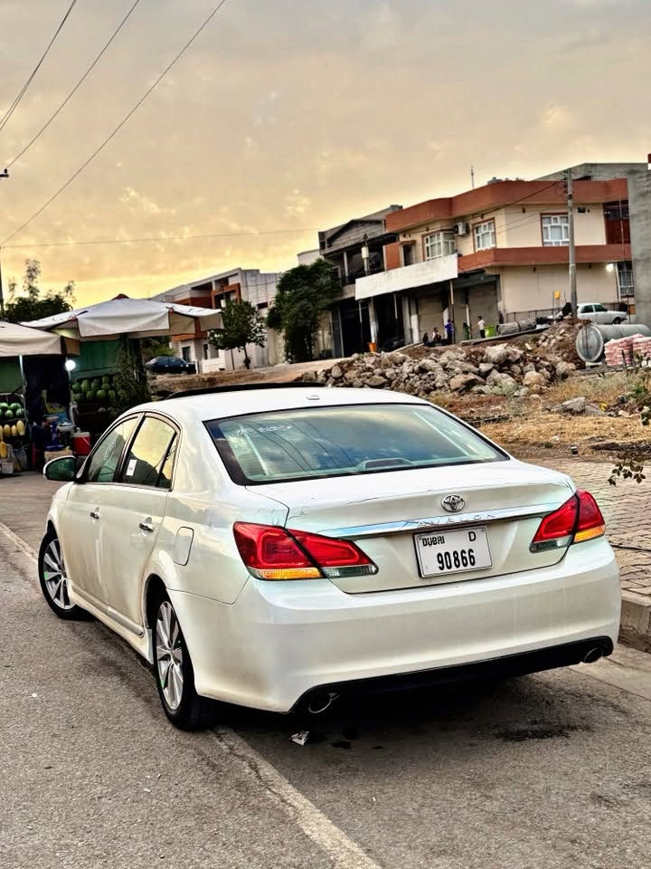 سه رەتا به ناوى خواى كَه ورەو ميهه ربان
 كَه لاوكه ميك مه جال
***********
Toyota avalon 2011/10. Limited
براوەی دوبه ى براوه
مواسه فات خلیجی  ليميتيد فول فول
په رده سلّايتت كوشن كاره با كوشن جلّد و ساردوگەرم
به سمه ٥به سمه
كوشن خەزن
ئاوينه كاره باو ئيشارەت
شاشەو کامیرا 
سه يارەکەبراوەیە
ده حمو ليدرانى پيوه نيه
٤تايهو ويلى لوك لوّك
كامل  ئيمپرى فايه رى بيلادى شەريكه سه يارەكه هه موو گیانى به شەرت ته بريد ساردو كَه رم به شەرت
چرکەی تیانیە کامل توند کراوەتەوە 
هه موو كَيانى جايز كراوه
سەیارەکە پشتی جیی سپیرەکە جئ رافیحەی هەیە  
سەقڤی خۆم جەلاتینم کردوە 
گۆرینەوە ناکەم   جوان بخوینەوە  تیل بکە لە خزمەت دام 
شوين رانيه
***********

