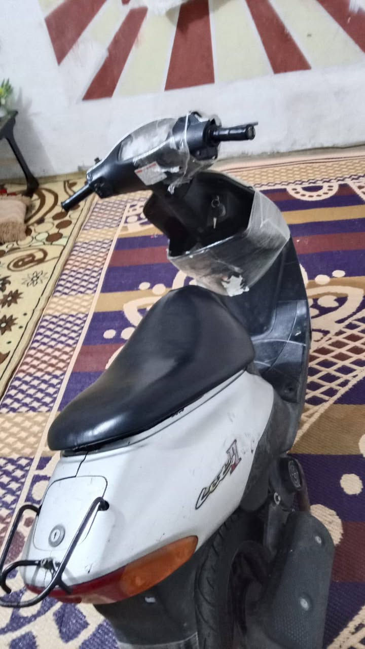 من رخصه ادمن متاح دراجه ساسوكي للبيع سعره225 امبدل بس بستم شلعه قويه اوشرط كهربائيات كله شغاله صوت ناعم حته ماسمعه اوراق بسمي العماره قاد سيه ***********
