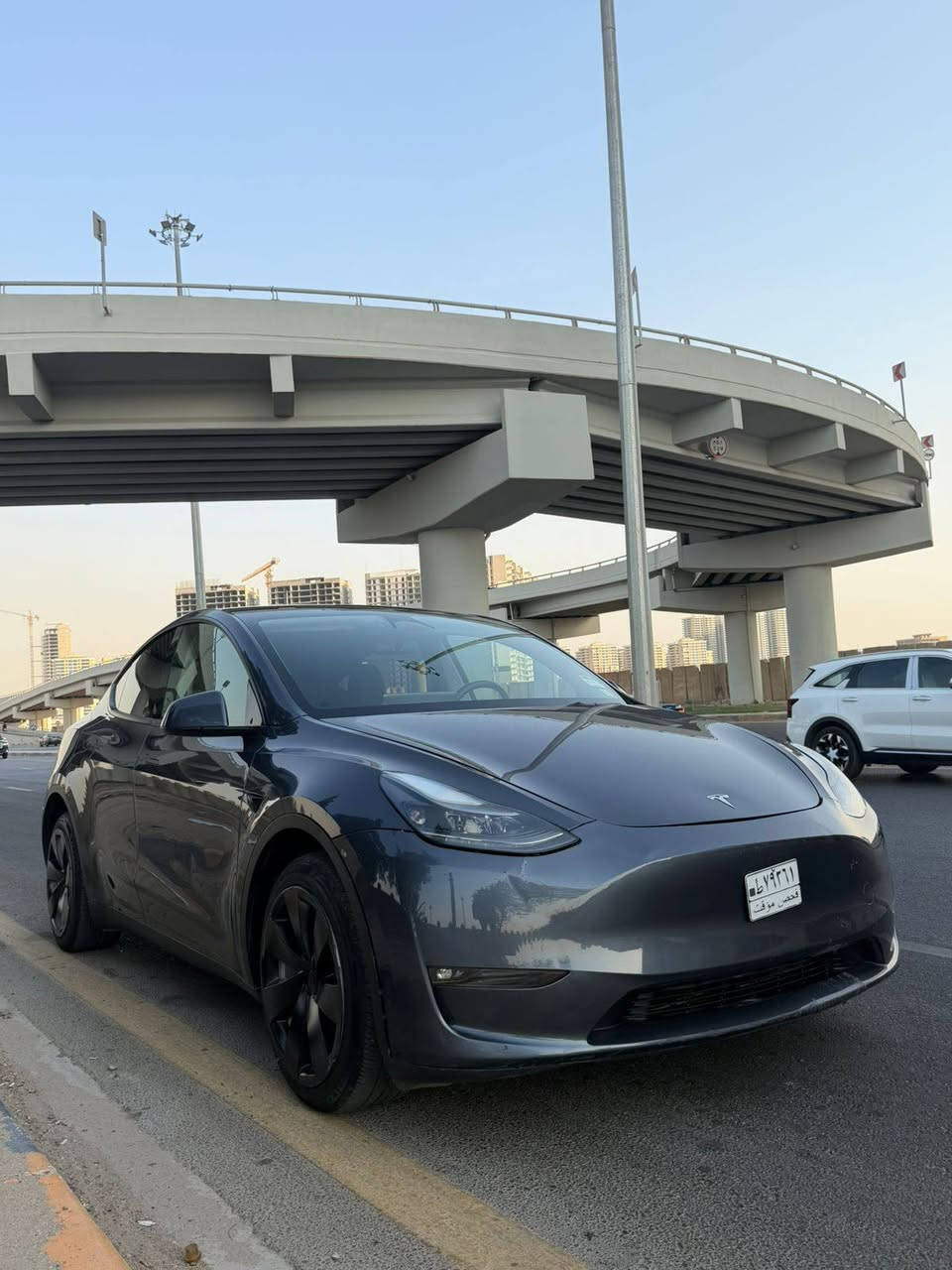 السلام عليكم 
2023 تسلا موديل y
دبل ماطور لونك رينج 
اون لاين 
بدون صبغ 
ماشي 45 الف 
سعرها 215 والشراي يخابرني ويدلل 
مكاني بغداد كرادة 
***********

