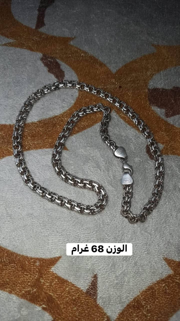 السلام عليكم
مجموعة ( زناجيل + سوارات ) للبيع سعر الغرام 3500

العنوان: بغداد/ مدينة الصدر  

 للاستفسار : ***********

نص مكتوب في الصور:
- الوزن 38 غرام
- الوزن 68 غرام
- الوزن 37 غرام
- الوزن 33 غرام
- الوزن 56 غرام
- الوزن 35 غرام
- الوزن 62 غرام
- الوزن 207 غرام