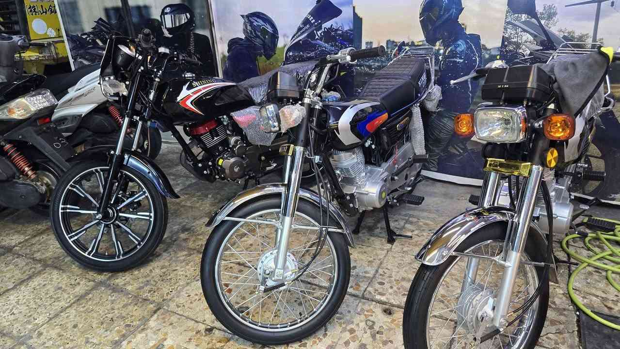 البيع بنقد و بلتقصيد المريح على ماستر كارت الرافدين
 بغداد الشعب شارع الصحه مقابيل شركه الببسي 
يوجد توصيل داخل بغداد وجميع المحافظات 
للحجز والاستفسار الاتصال ***********.                اوقات العمل من 10صباحأ الى 11 ليلا طيلة ايام الاسبوع
