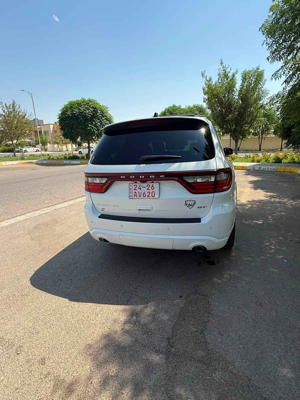 السلام عليكم 

دورينكو ابيض فول ماعده فتحه وكشنات قماش 

مديل 2025 

سياره بمعنه الكلمه جديده جديده 

فقط باب وجاملغ ضروها خفيف بدلتم ابلادي  مال شركه 
 
تكمه مال باب جهت سايق بيها شرب بارد 

داخل سياره صفر بعدها ريحت شركه بيها 

رقم كاتي تترقم شمالي بعدلها شهر و20 تكدر تمشي بيها.

اتصال ***********
