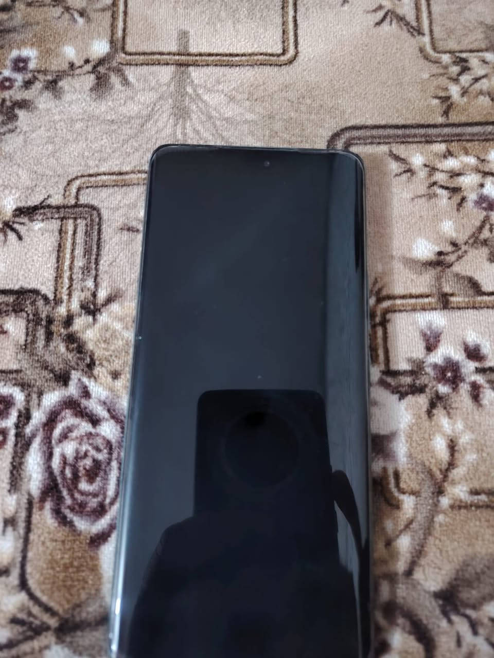 سلام عليكم جهاز هونر اكس تسعه سي نضافه 90ب100قراض كامله الشراي يتصل ***********
