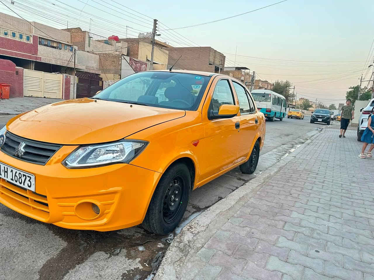 السلام عليكم ساينا 2018سياره نضيفه صدر خلفي امامي جديد تايرات جديد تبريد السياره بيها منضومه غاز ماشيه 170حقيقي بسمي تحويل ثاني يوم السعر50 وبيه مجال قليل 
بغداد الشعب ***********
