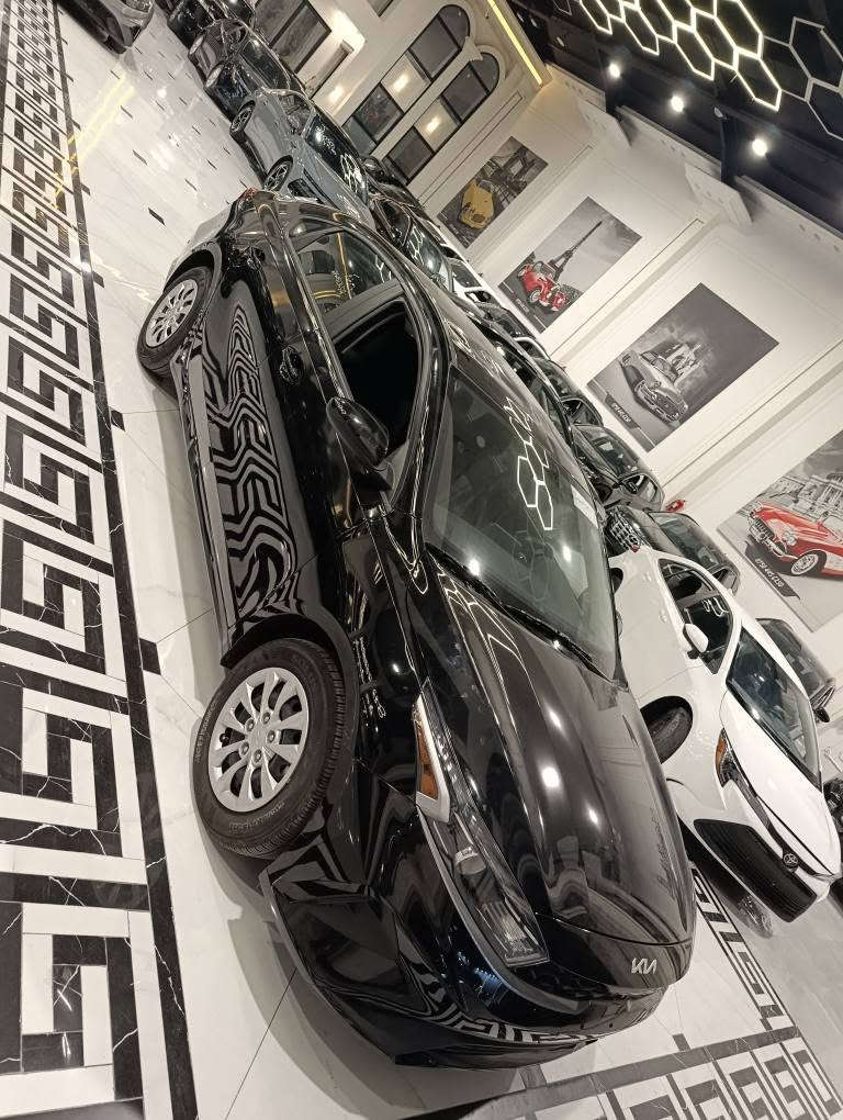 السلام عليكم 
للبيع كيا فورتي اسود 2024 LX
محرك 20 دوش 
ماشي 11 الف ميل 
سيارة بيها بابئن سبغ بدون دواخل  
سياره كل ارباكات شركة 
سياره بدون و كلير أمريكي شرط
سيارة بيها جوالباب تعديل بارد موضح بصورة
سياره بدون شخوط و بقصات شرط 
سيارة بل قامارة بيها كم رصعات مال كونتئنر موضح بصورة
لينك الحادث👇👇👇👇
https://autobidcar.com/car/kia-forte-lx-2024-3kpf24adxre816425
سياره بدون رقم ترقيم شمالي فقط 
تكلفة رقم 11.5 ورقه ونص 
ملاحظة صوار حادث موجوده في المنشور 
اي استفسار عن سيارة خاص مفتوح 

السعر 122ورقه ومجال 
اخوكم شلال كوردى
***********واتساب فقط للتواصل 
***********اتصال 
عنوان أربيل شريكة شامل شاكر عبدالله أربيل, العراق
