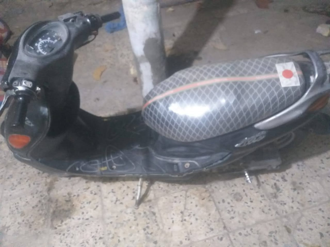 دولفين للبيع شرط نضافه مفتوحه مره وحده دراجه كامله سعر 250 وبيها مجال للشراي مكان السماوه تواصل خاص او اتصال *********** مو شراي لاتراسل
