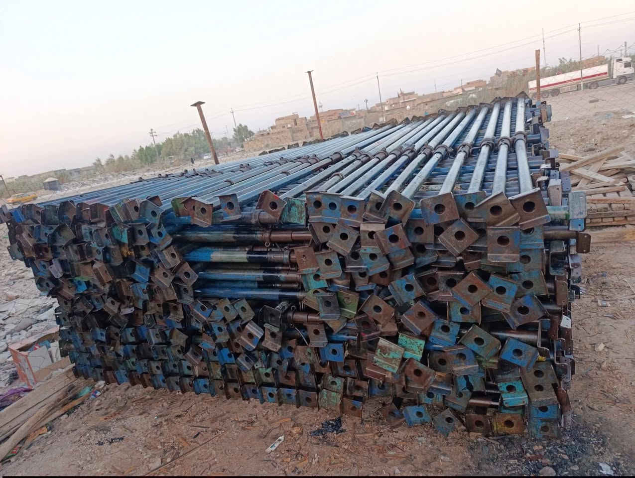جكات للبيع 5 متر حاضن نظيفات العنوان بابل الرقم للستفسار ***********
