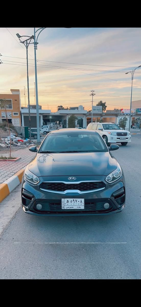 فورتي 2020 وراد امريكي
3قطع صبغ ماشيه 90 mil 
بجم كبس تبريد ثلج 

السعر 105 وبيها مجال حك الجية 
***********.
سنوية باسمي تحويل مباشر
