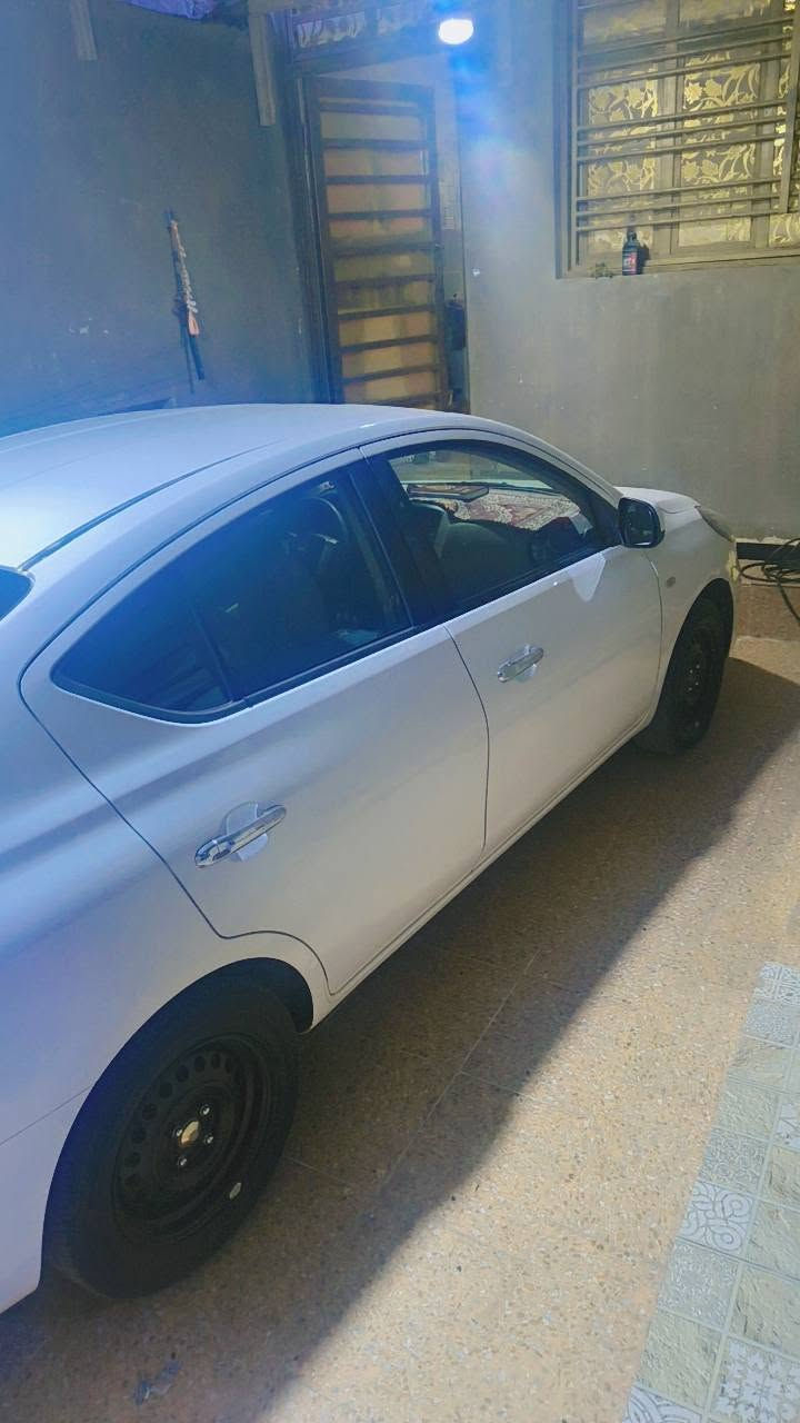 نيسان صني هندي مديل 23 دخول جديد ترقيم جديد بيها 3 قطع صبع فقط بدون دواخل وبارد في الباب الخلفي سنويه لغايه 30 سياره جاهزه مكينه وكير كفاله تبريد ثلج ماشه 55 الف حقيقي رقم اربيل بأسم شركه السعر 106 مكاني بصره تنومه الاستفسار الاتصال على الرقم ***********
