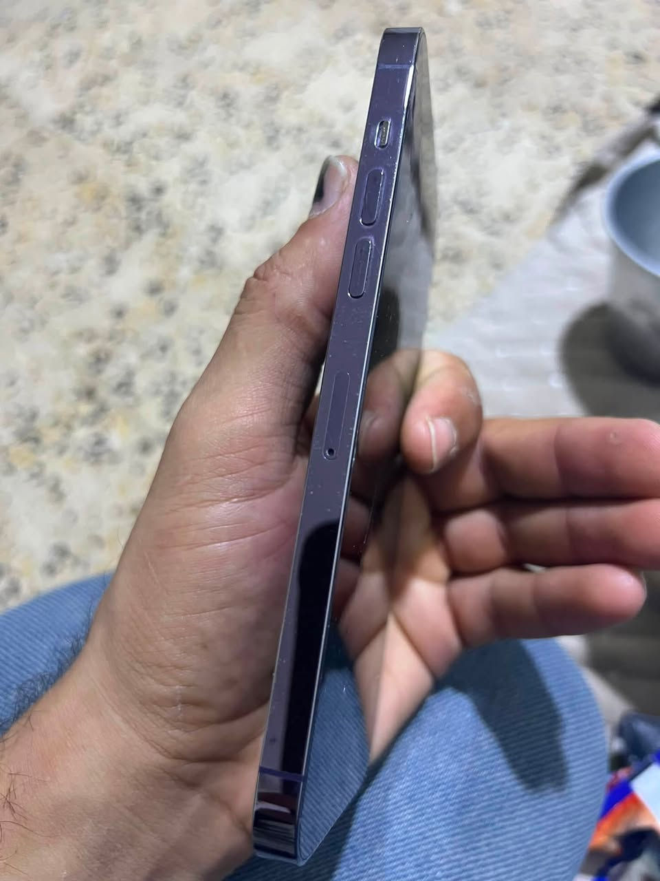 ايفون 14 برو ماكس شرق اوسط 
وياه كارتون مطابق  

ماداخل تصليح كله ابلاد
بطارية83 
فيس ايدي شغال 
بي كلاسة  
وظهر فقط   

عارضي 700 وبي مجال 
مكان بغداد جديدة 
اتصال فقط مامتواجد عالفيس 
***********
