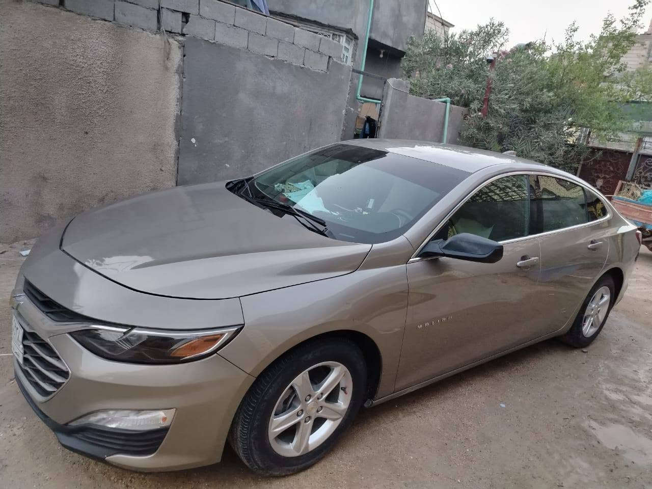ماليبو وارد امريكي LT موديل 2022 الحادث الي بامريكه وموضح بلصوره بيها طخات بسيطه مكفوله من اي قطعه تبديل مكفوله من الايرباكات مكفوله من (مكينه /كير/صدر /تايرات/تبرد/كله بلادي عله وضع الشركه) السياره جديده ماشيه 500000
رقم بصرة معوقين وكاله عامه مشتريها من مكتب سيارات (بدون ايرباك) (((( المواصفات )))) 
السيارة رقم اربيل 
♦️ بصمه ابواب + جنطه
♦️ تشغيل عن بعد 
♦️ قياده ذاتيه 
♦️ تحديد مسار 
♦️محرك 1500 توربو ✈️
♦️سايد بريك بصمه
♦️مانع انزلاق
♦️لدات اماميه نهاري 
♦️اوتو بريك /توقف ذاتي عند الاقتراب 🚳
♦️كشنات تدفئه + كهرباء ⚡️ 
♦️تبريد مناخين منفصل SYNC
♦️تبريد قطعتين امامي خلفي بيانو 
♦️شاشه كبيره تدعم 📲Android Auto/car play
♦️خرائط Gps📌
♦️كامره خلفيه 📷 
♦️كروز مثبت سرعه
♦️شاشة ضبط واعطال بل دشبول
♦️منافذ USP/ 12V /Tip C
♦️مانع انزلاق ⛔️
♦️حساس اطارات
♦️4 دسك

♦️ارضيات كتلوكات السبير والعدة
♦️اطفاء ذاتي عن التوقف 
♦️ ويل كب 
♦️تحكمات جهتين 
مانع تصادم 
الجام الامامي اوتو 
الاستفسار ع الرقم *********** 
ماليبو وارد امريكي LT موديل 2022 الحادث الي بامريكه وموضح بلصوره بيها طخات بسيطه مكفوله من اي قطعه تبديل مكفوله من الايرباكات مكفوله من (مكينه /كير/صدر /تايرات/تبريد/كله بلادي عله وضع الشركه) السياره جديده ماشية 55

السعر 120
