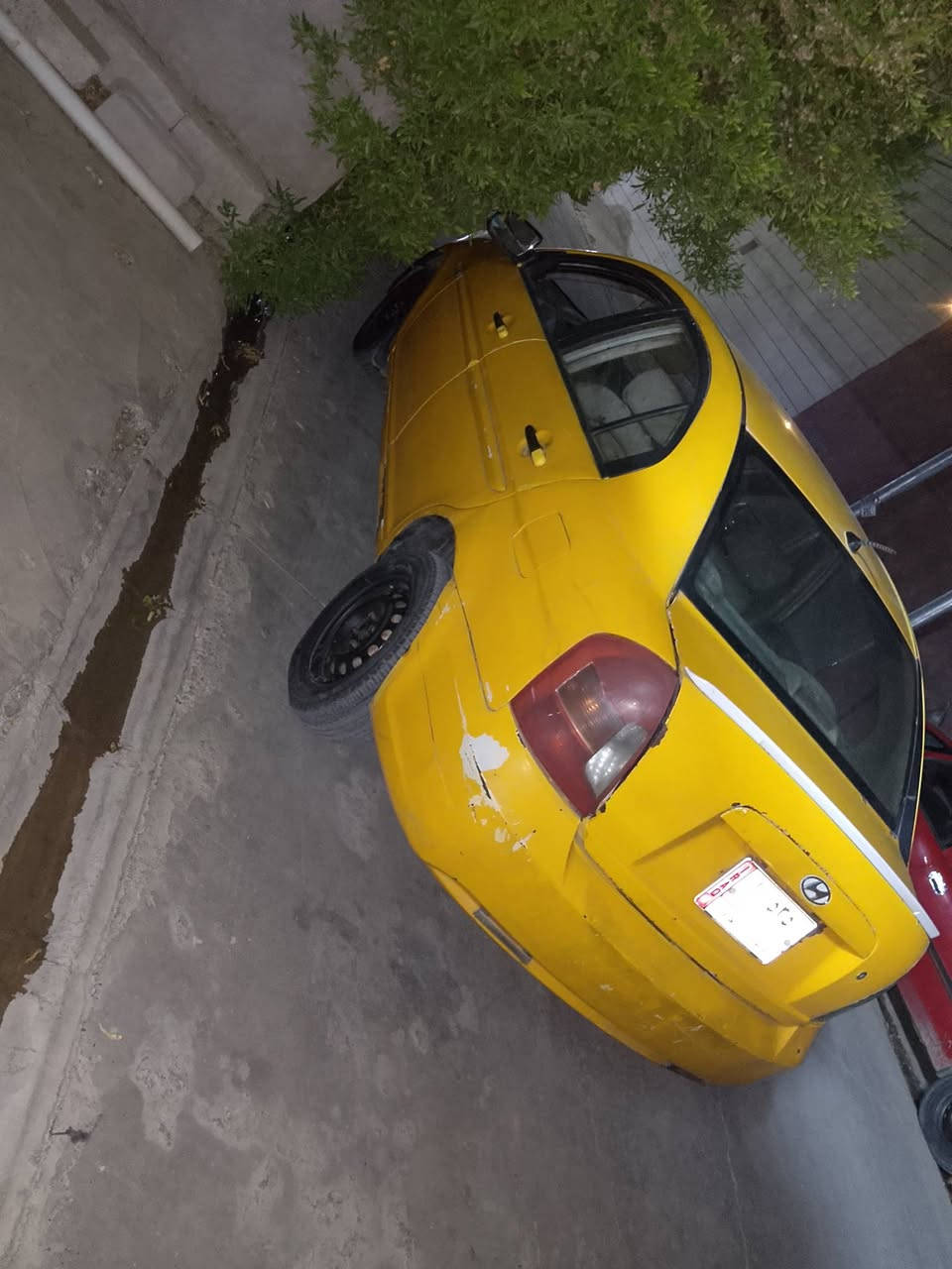 السلام عليكم اكسنت لبيع موديل 2008مشروع وطني دفتر بانزين بيها الضرر ضربه بل صندوق السعر 51 الاتصال ***********
