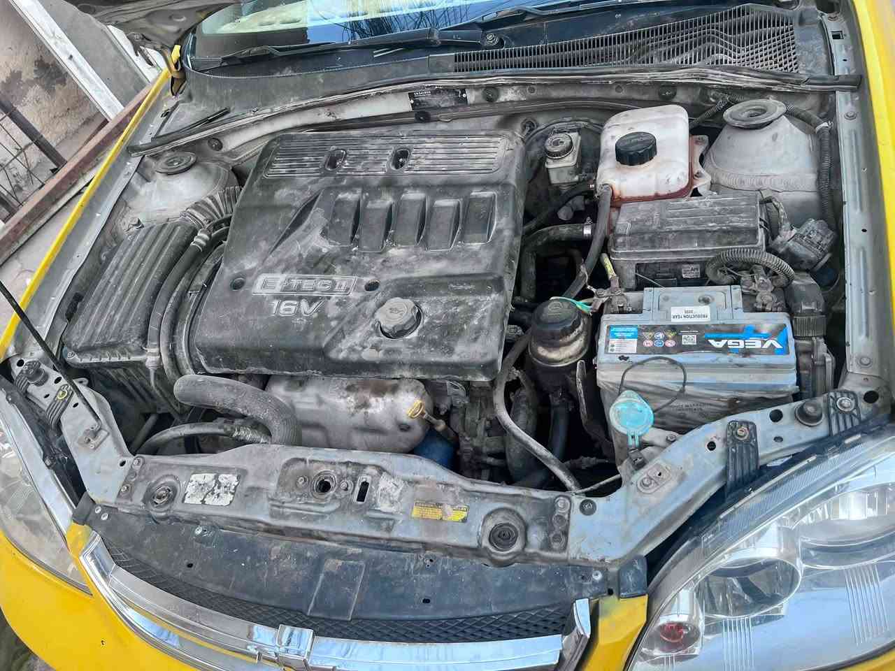 اوبترا تكسي 2006 كير ومحرك شرط كير عادي شرط التحويل رقم نينوى مسطرة كابون اكتروني بيها بس هاي الضرر بل جاملق و الباب ينزل من سعرها السعر 50 الاستفسار الاتصال على الرقم:***********
