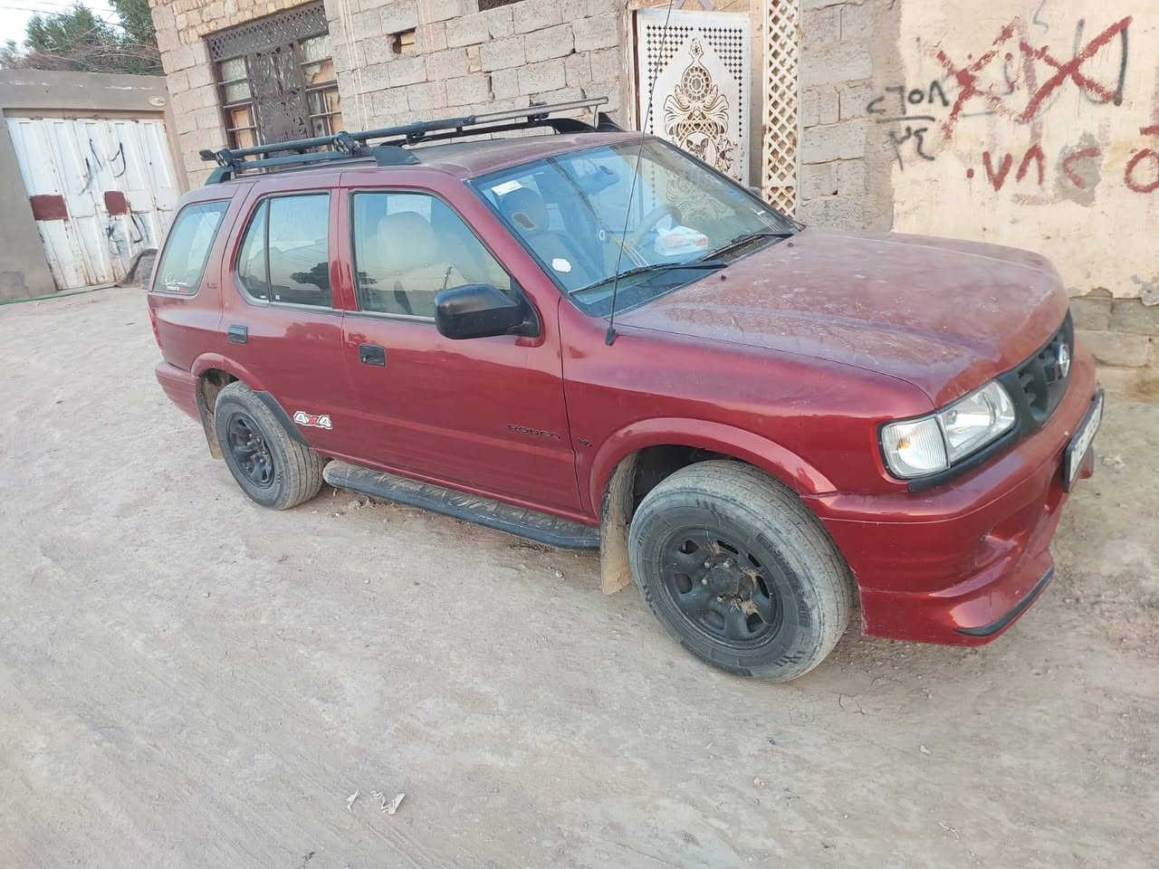 السلام عليكم...تويوتا ازوزه موديل 2000محوره كير ومكينه ياباني 2500..جاهزه من كل شيء رقم سليمانيه دولي.. للاستفسار.. ***********و***********مكاني حسن الزيادي عقيل الحداد باشا نبيل الهلالي الديوانيه
