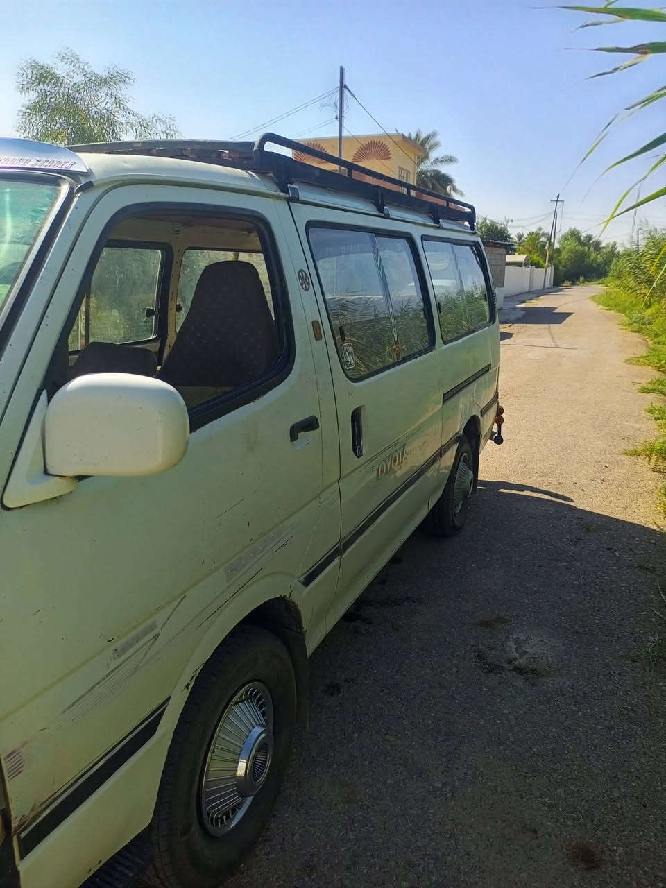 بوزز مديل ٩٣
سنوية 2027
محرك بنكو 2700 كازز 
كيرر ومحرك مكفول رقم بغداد مشروع وطني 
سعر 45 بيها مجال مكان ديالى المقدادية 
رقم الهاتف ***********
