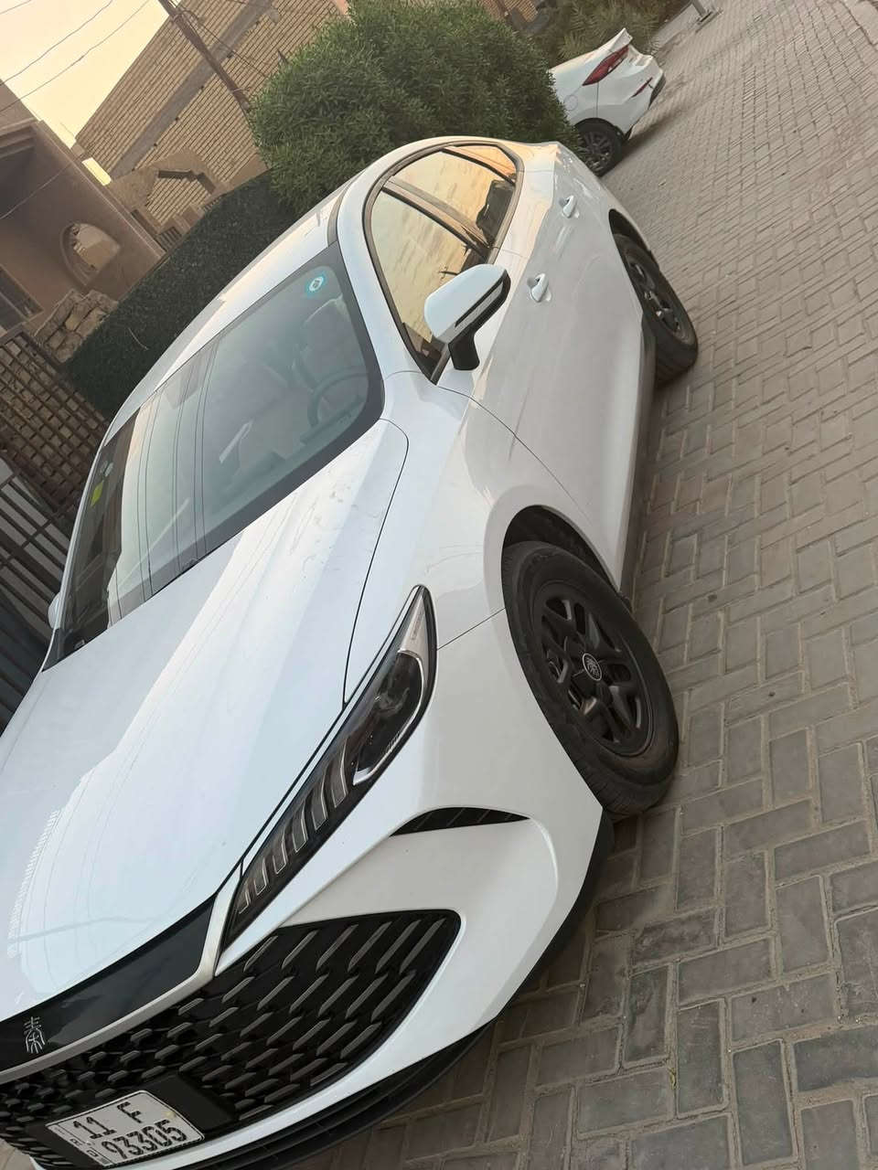 سلام عليكم كن بلاص داخل ابيض 
سياره كفاله عامه عده مكان صغير رصعه 
سعر ١٩مليون وبيه مجال 
ماشيه ٦الكلي 
عنوان بغداد السيديه 
***********
