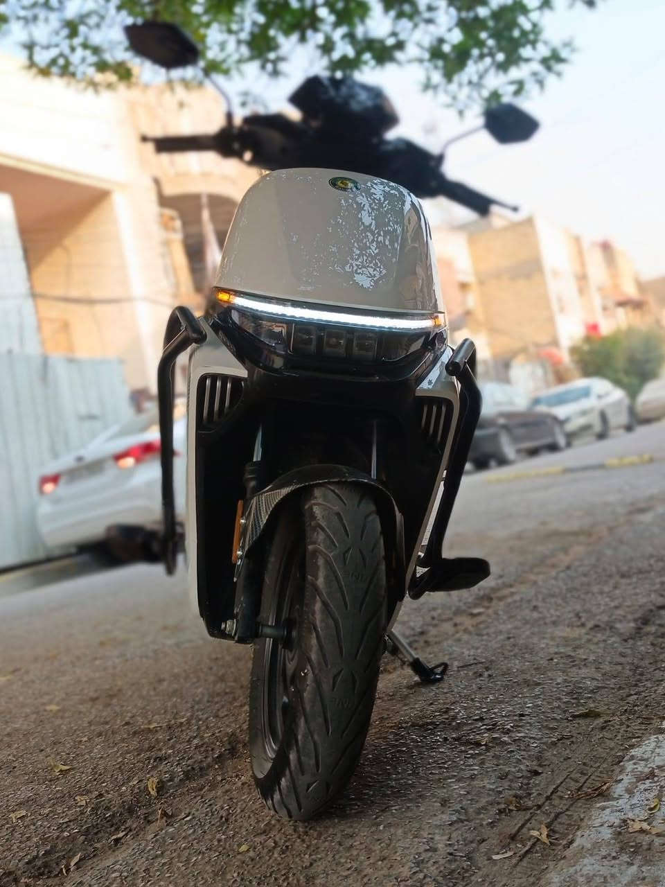 السلام عليكم مراوس بدراجه بانزين نضيفه 
دراجه شحن فول مواصفات موديل 26 تشغيل عن بعد سويجين وبصمتين نضام البك R الاعطال تبين في الشاشه 4 سرع مابيها اي نقص الدراجه بوضع الوكاله  المكان بغداد الحريه 
***********
