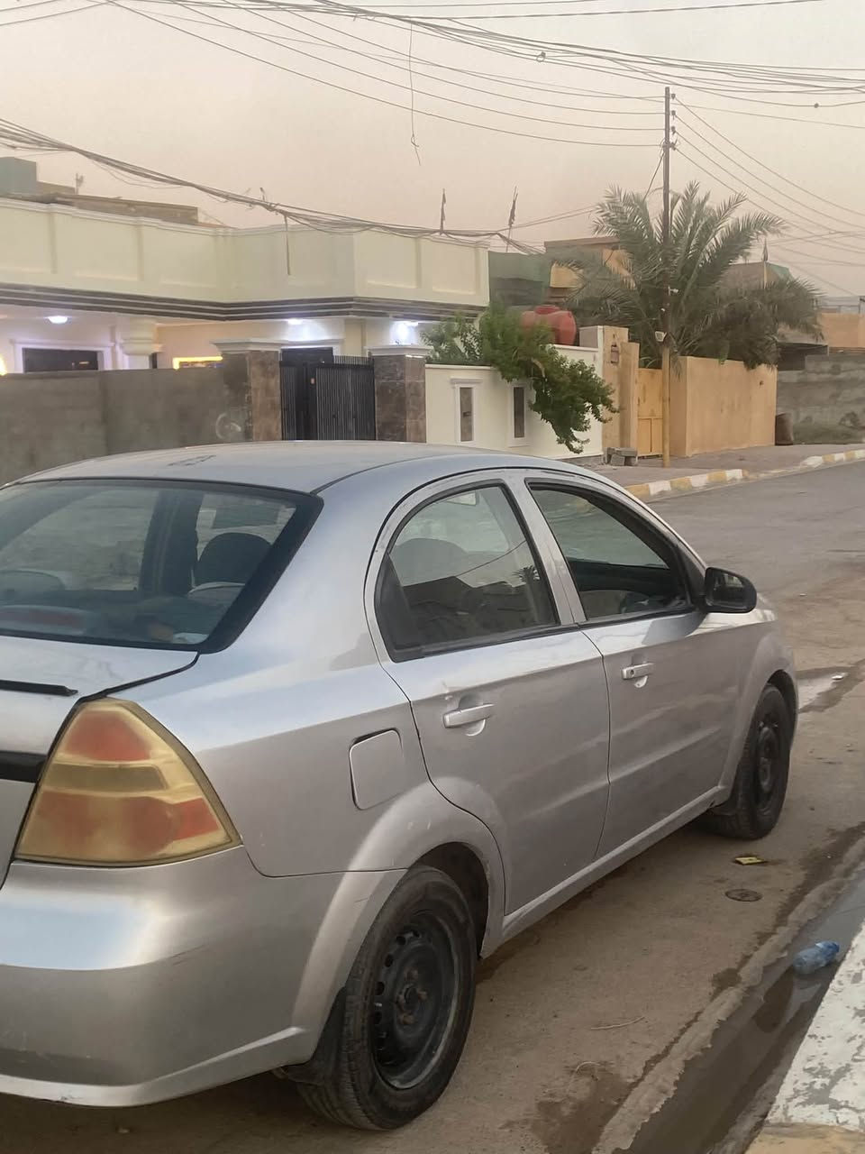 السلام عليكم 
افيو 2008 امريكي رقم نگليزي تحويل ثاني يوم 
كامله من كلشي 
گير عادي محرك 1600 محرك شرط 
تخم تاير 40 وبيه مجال اتصل وتدلل مكان سياره دجيل 

‭***********‬
