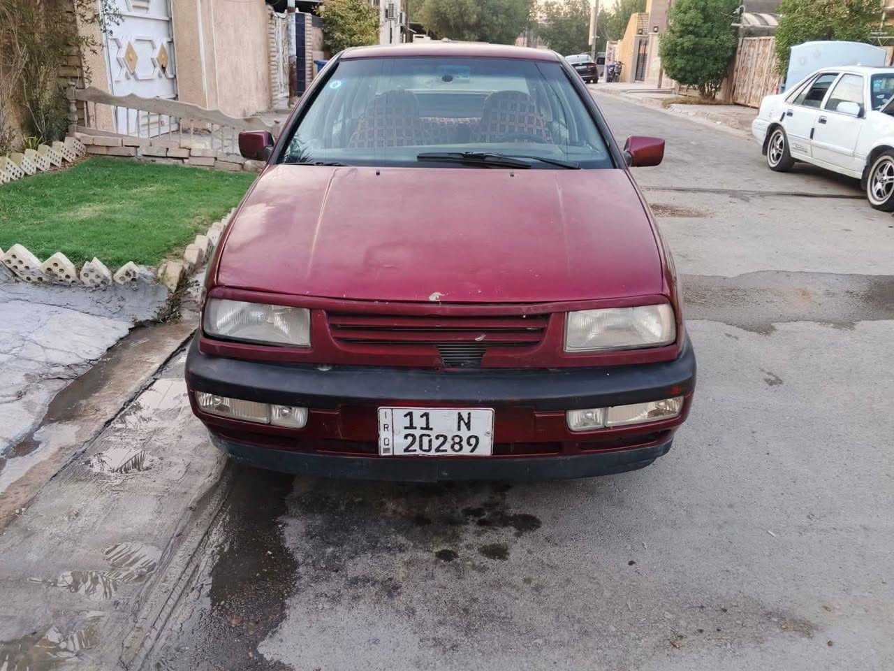 سلام عليكم  سياره كولف موديل 93
كير محرك  خير من الله  كهربايات شغاله  
حداديه خير من الله  تبريد ثلج سياره ماناقصهه  شي  سنويه 30بسمي سياره 
مداور ثاني يوم  
مكان سياره بغداد الشعله 
السعر 33وترهم مراوس حسب لقناعه 
***********
