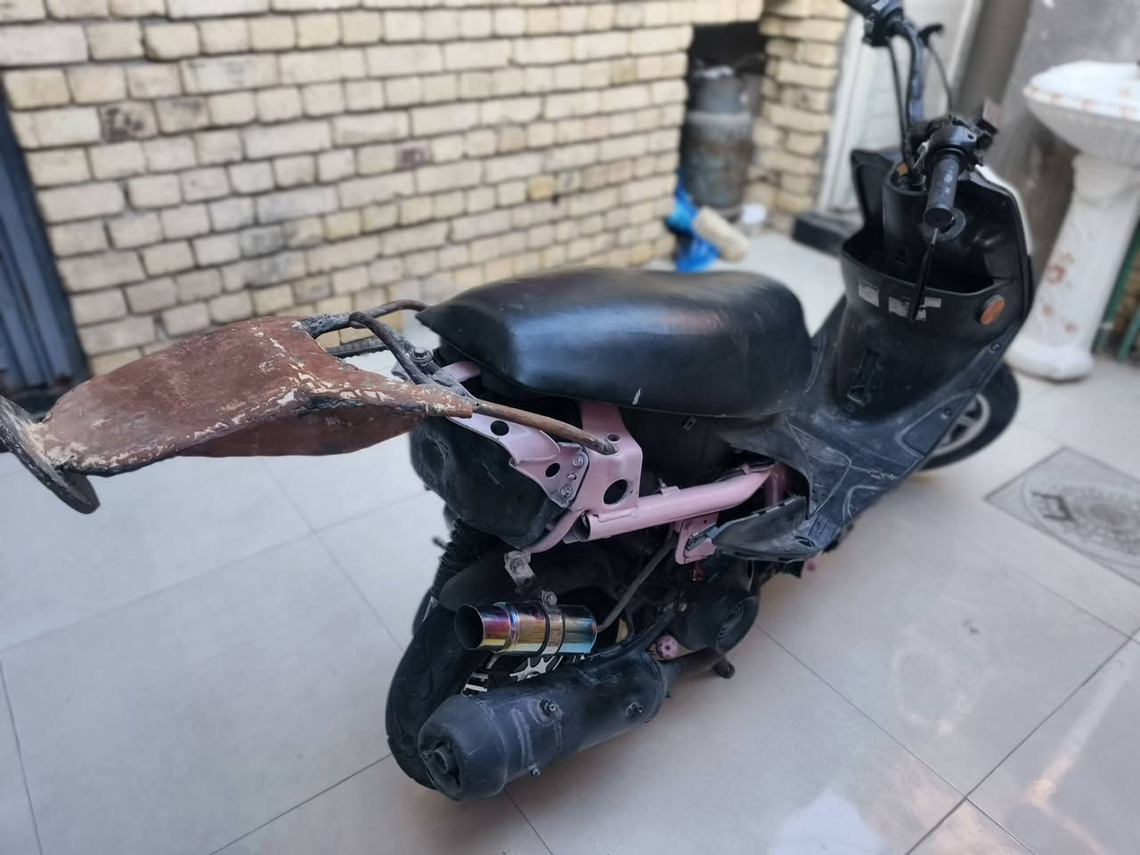 السلام عليكم درجة ماكس عدله دراجه مال لعب 
سعر 400/او بيها مجال راسني أو تدلل كفراتها موجودة 
مكان ناصرية مركز ***********
