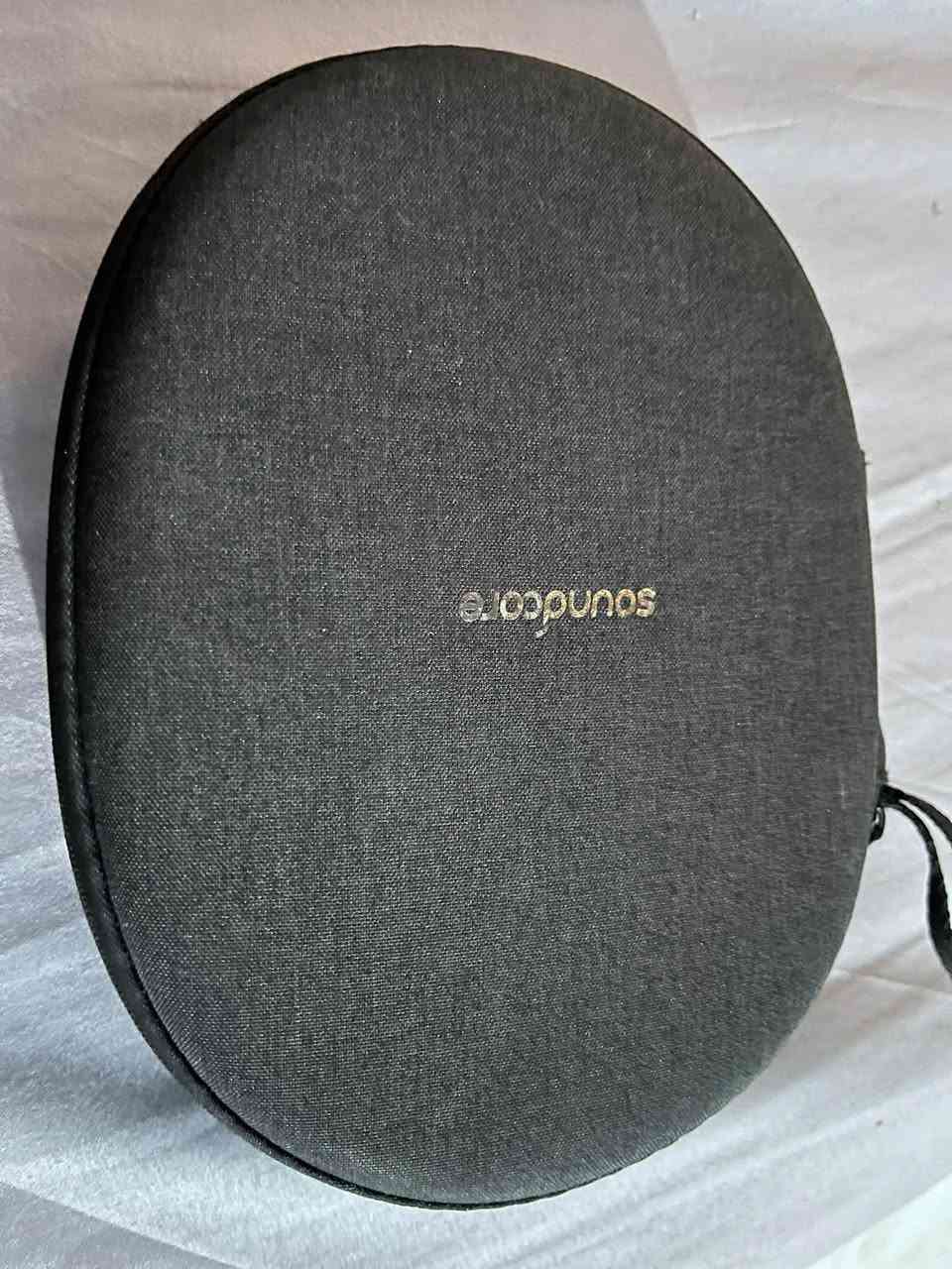 سلام عليكم
سماعات كبار عزل محيطي بلاتوث جديد 

سعر60

Soundcore Life Q30

مكاني بغداد الامين الثانيه

***********

توصيل ما عندي
